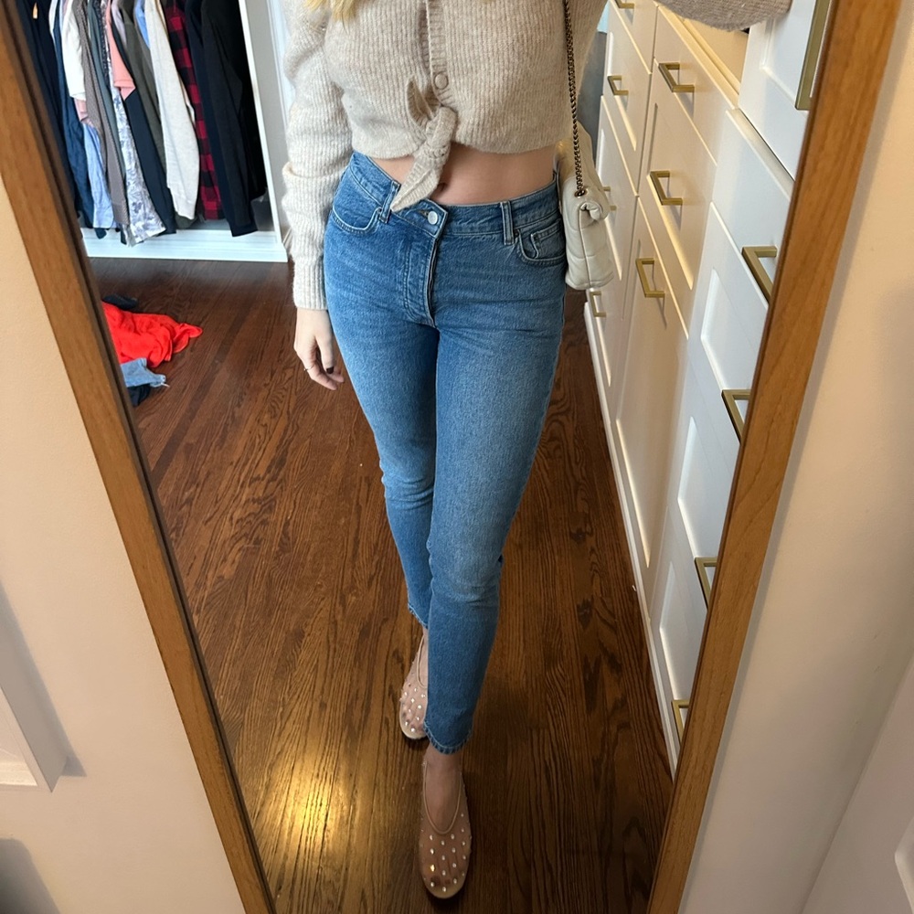 Reformation blue skinny jeans in size 26